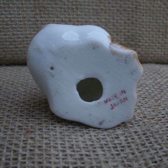 Vintage Small Duck with Rose China Figurine - Picture 9 of 16